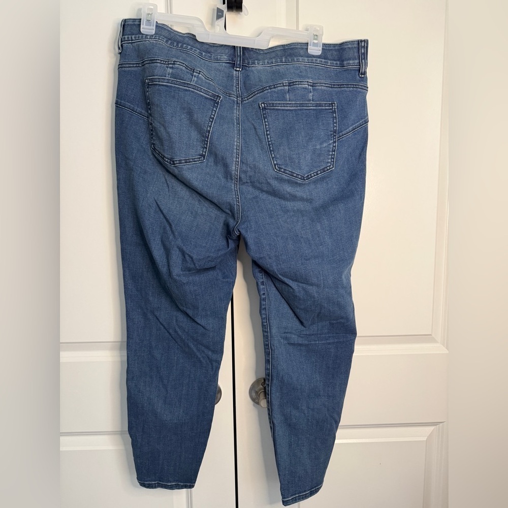 Torrid Bombshell Skinny Jeans Super Soft Medium Wash High Rise 20R - Picture 2 of 7
